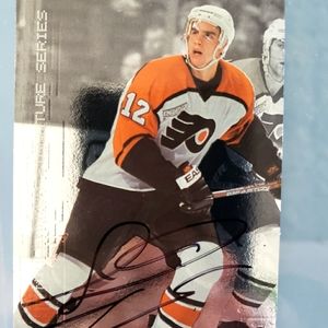 Simon Gagne - Philadelphia Flyers Millennium Signature Series 1st Signature Card